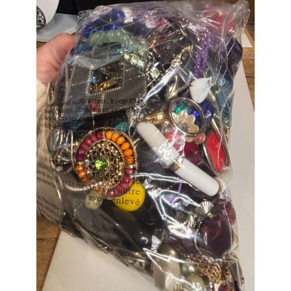 Mixed Craft & Scrap Jewelry Lot 3.31 Lbs With Charms Beads & Chains For DIY Proj - Picture 9 of 12